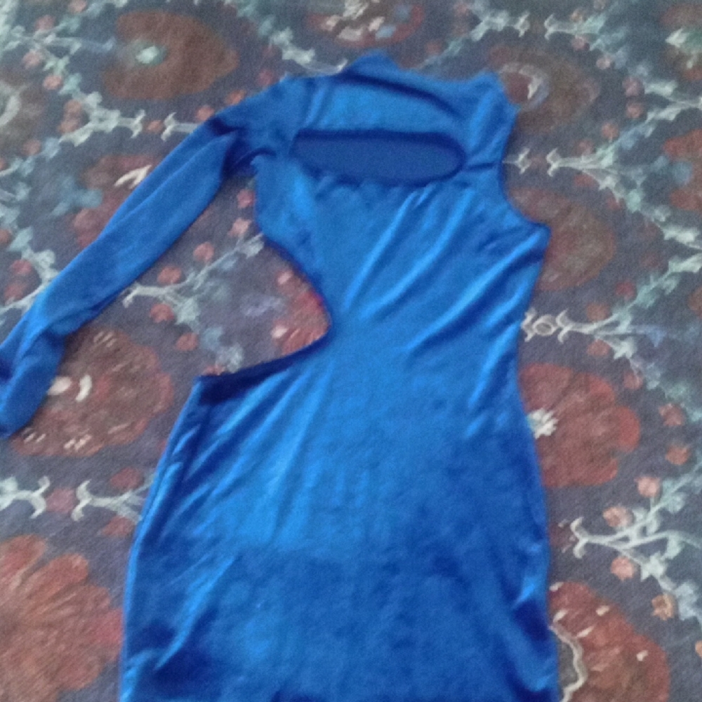 Elegant Blue Cut-Out Dress